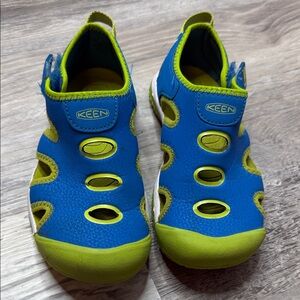 Keen Boys Stingray Sandals Size 1